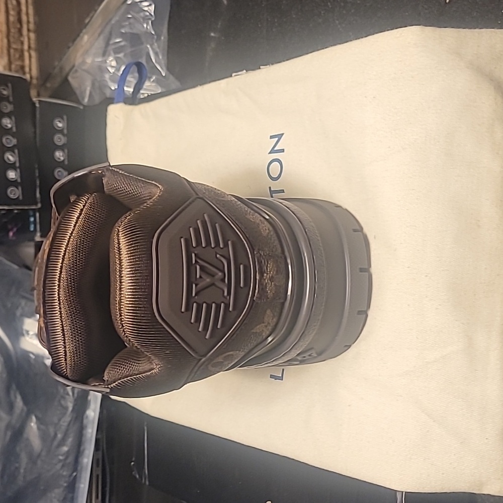Louis vuitton Sneakers - Picture 3 of 5